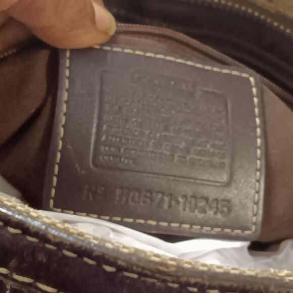 Coach Hampton Medium Khaki Jacquard Signature C Carryall Tote - Picture 11 of 11